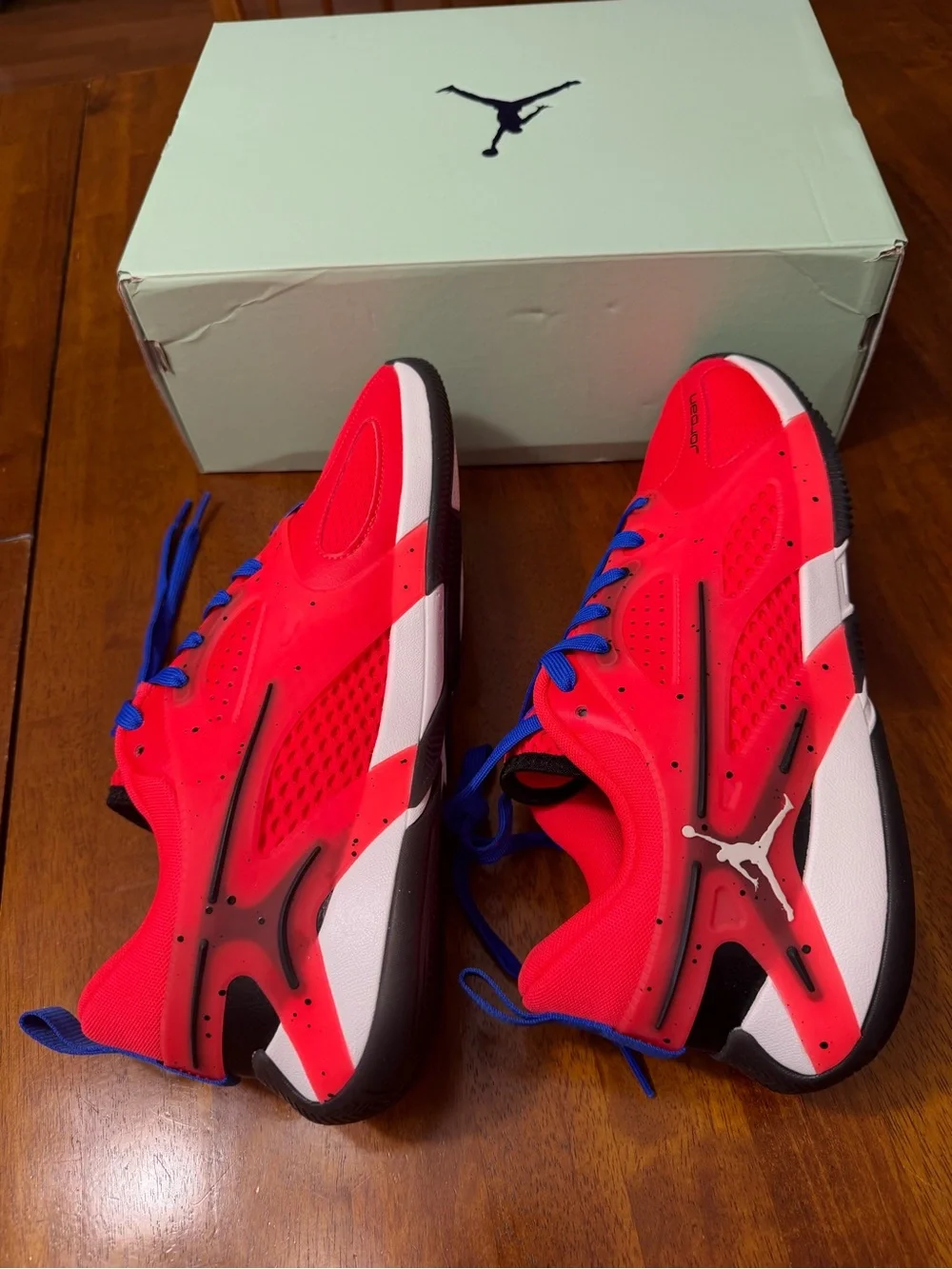 Brand New Air Jordan Basketball Heir Series Men’s Size 12 Medium 100% Authentic